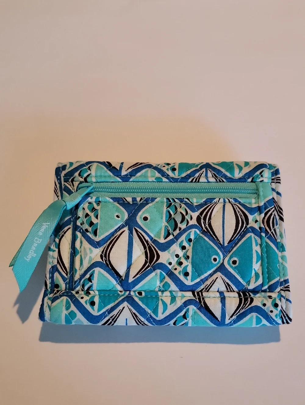 VERA BRADLEY GO FISH EURO TRIFOLD WALLET IN BLUE/WHITE & TURQUOISE - Picture 2 of 8
